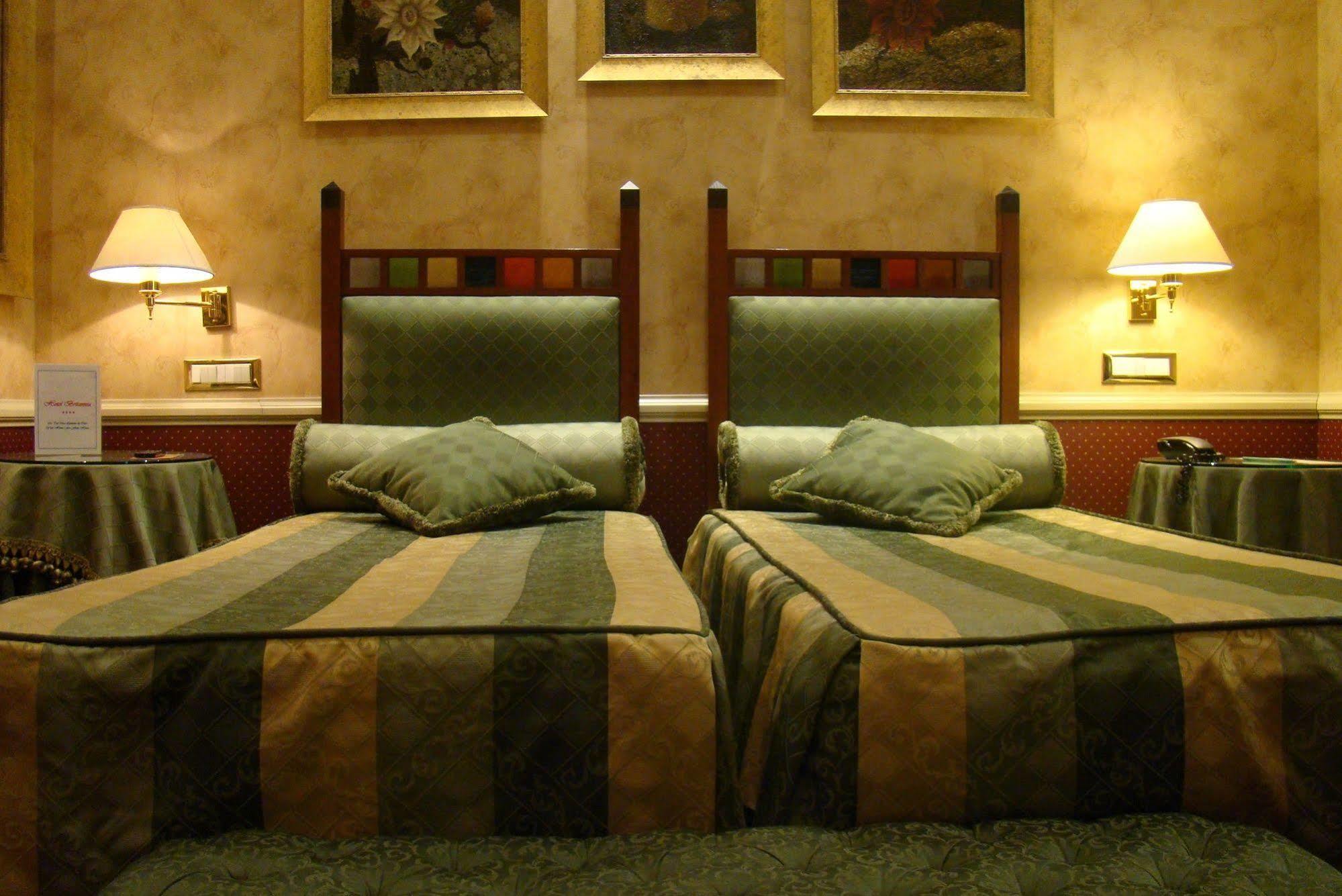 Hotel Britannia Rimini Marina Centro מראה חיצוני תמונה