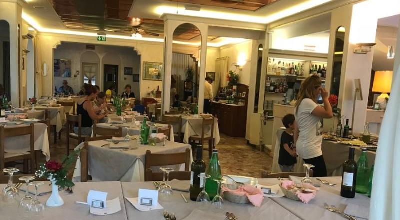 Hotel Britannia Rimini Marina Centro מראה חיצוני תמונה